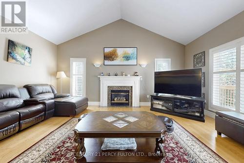 1832 Chesbro Court, Mississauga, ON - Indoor Photo Showing Living Room With Fireplace