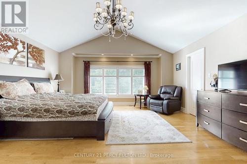 1832 Chesbro Court, Mississauga, ON - Indoor Photo Showing Bedroom