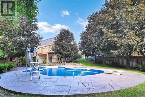 1832 Chesbro Court, Mississauga, ON - Outdoor With In Ground Pool With Backyard