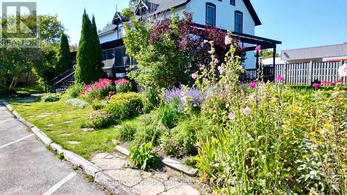 8 Helen Street, Northern Bruce Peninsula, ON 