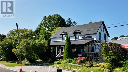 8 Helen Street, Northern Bruce Peninsula, ON 