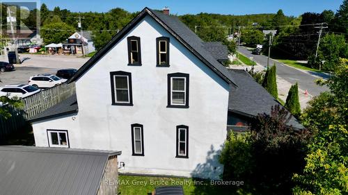 8 Helen Street, Northern Bruce Peninsula, ON 