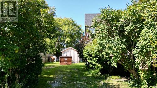 8 Helen Street, Northern Bruce Peninsula, ON 