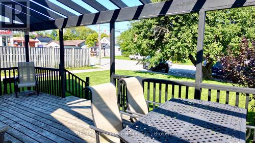 8 Helen Street, Northern Bruce Peninsula, ON 