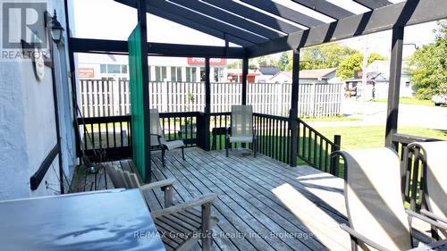 8 Helen Street, Northern Bruce Peninsula, ON 