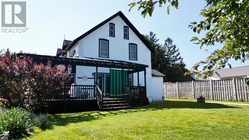 8 Helen Street, Northern Bruce Peninsula, ON 