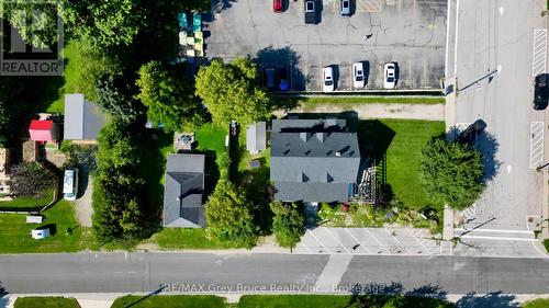 8 Helen Street, Northern Bruce Peninsula, ON 