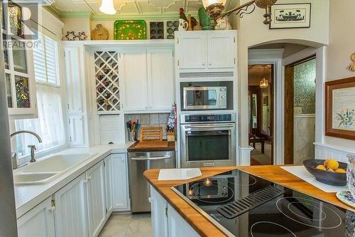 31 Taylor St, Bruce Mines, ON - Indoor Photo Showing Kitchen
