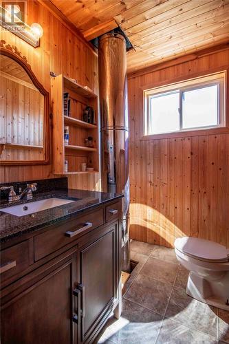 19 Burnt Point Road, Spread Eagle, NL - Indoor