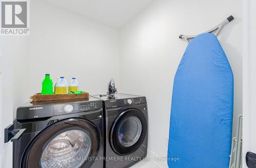2228 Saddlerock Avenue, London North (North S), ON - Indoor Photo Showing Laundry Room