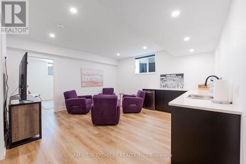 2228 Saddlerock Avenue, London North (North S), ON - Indoor