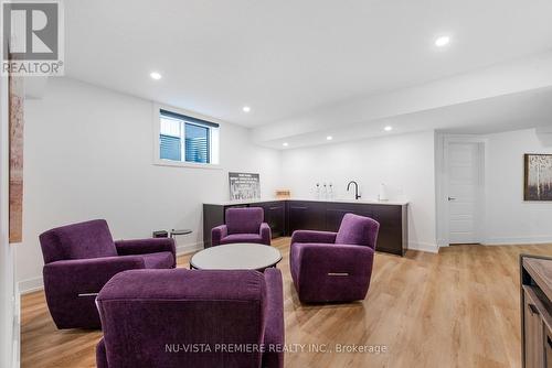2228 Saddlerock Avenue, London North (North S), ON - Indoor Photo Showing Living Room