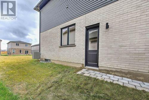 2228 Saddlerock Avenue, London North (North S), ON - Outdoor With Exterior
