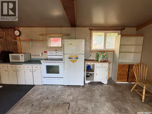 87 Wadin Drive, Northern Admin District, SK - Indoor Photo Showing Kitchen