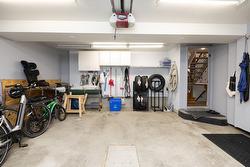 Garage - 