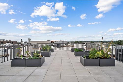 Patio - 616-5250 Boul. Henri-Bourassa O., Montréal (Saint-Laurent), QC - Outdoor