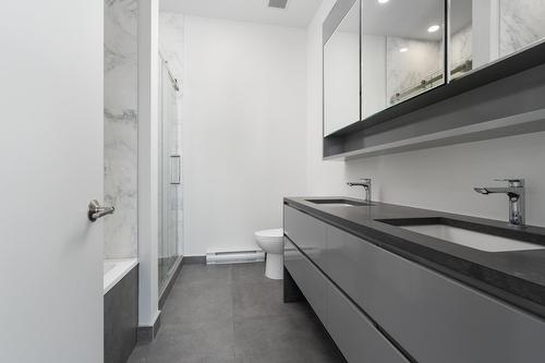 Ensuite bathroom - Ph11-1188 Rue St-Antoine O., Montréal (Ville-Marie), QC - Indoor Photo Showing Bathroom