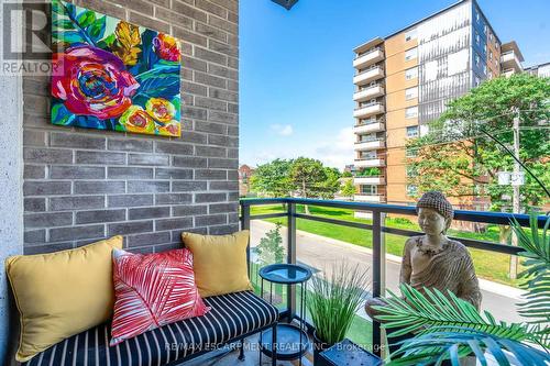 213 - 30 Hamilton Street S, Hamilton, ON - Outdoor