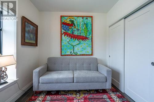 213 - 30 Hamilton Street S, Hamilton, ON - Indoor