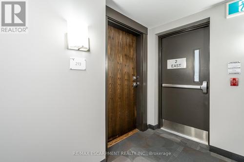 213 - 30 Hamilton Street S, Hamilton, ON - Indoor Photo Showing Other Room