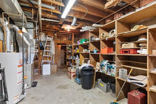 350 Clarissa Road, Kelowna, BC - Indoor