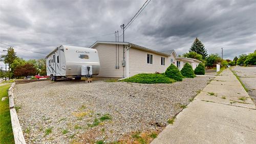 414 8Th Avenue, Cranbrook, BC 