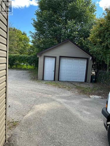 41 Bloor Street E, Oshawa, ON - Outdoor
