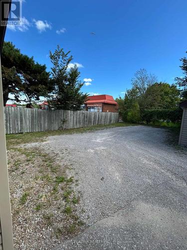 41 Bloor Street E, Oshawa, ON - Outdoor