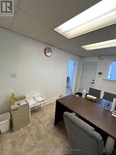41 Bloor Street E, Oshawa, ON - Indoor Photo Showing Other Room