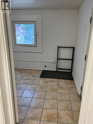 41 Bloor Street E, Oshawa, ON - Indoor Photo Showing Other Room