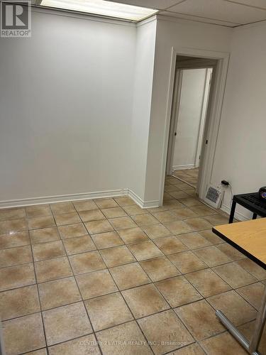 41 Bloor Street E, Oshawa, ON - Indoor Photo Showing Other Room
