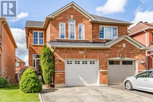 5971 STONEBRIAR CRESCENT  Mississauga, ON L5V 2T9