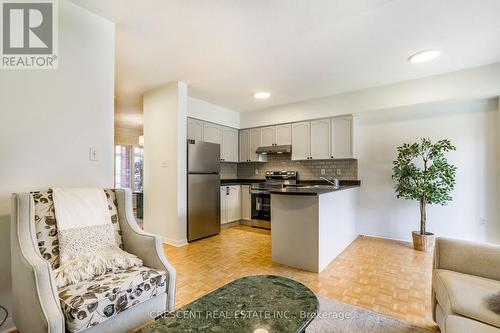 5971 Stonebriar Crescent, Mississauga, ON - Indoor Photo Showing Kitchen With Stainless Steel Kitchen