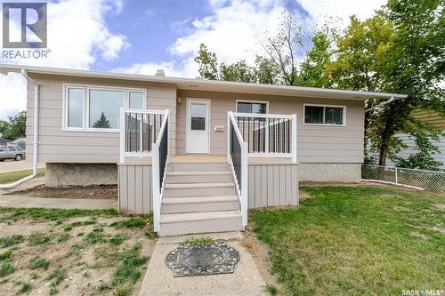 777 Hochelaga STREET E  Moose Jaw, SK S6H 0P9