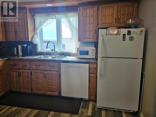 40 Regional Street, Channel-Port Aux Basques, NL - Indoor Photo Showing Kitchen With Double Sink