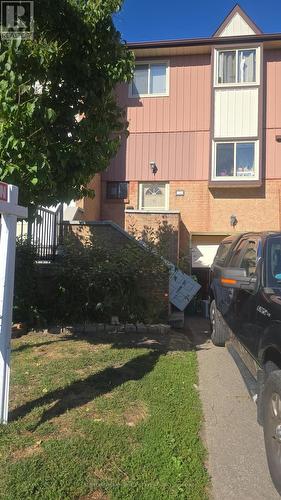 112 - 112 BARONWOOD COURT  Brampton, ON L6V 3H7