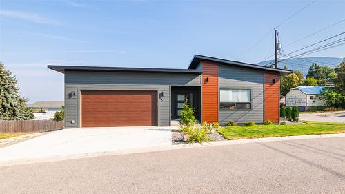 9-405 Canyon Street  Creston, BC V0B 1G0