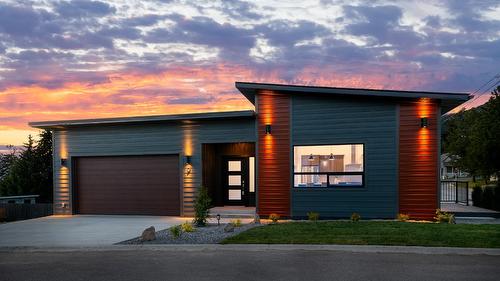 9-405 Canyon Street, Creston, BC - Outdoor