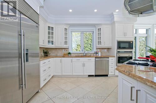 3 River Bend Road, Markham, ON - Indoor Photo Showing Kitchen