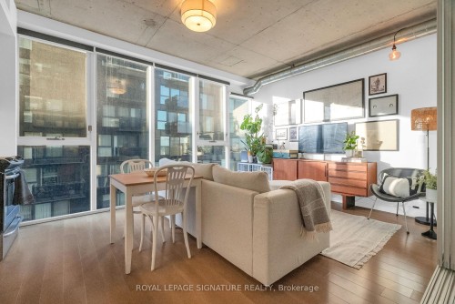 719-32 Trolley Crescent, Toronto, ON - Indoor