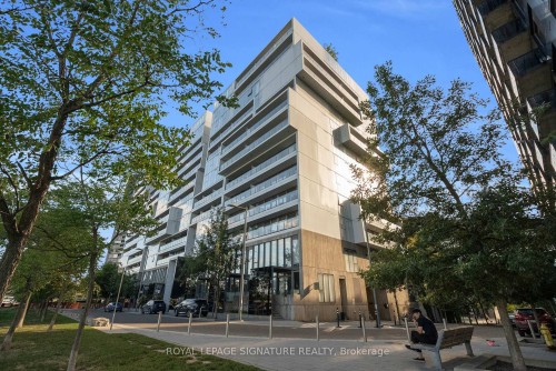 719-32 Trolley Crescent, Toronto, ON - Outdoor