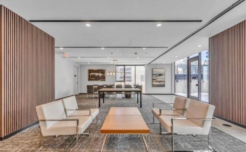 719-32 Trolley Crescent, Toronto, ON - Indoor Photo Showing Other Room