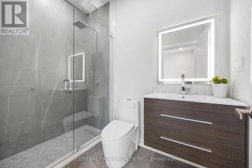 2950 Elgin Mills Road E, Markham, ON - Indoor Photo Showing Bathroom