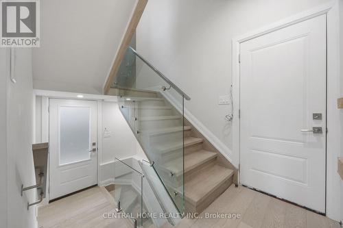 2950 Elgin Mills Road E, Markham, ON - Indoor Photo Showing Other Room