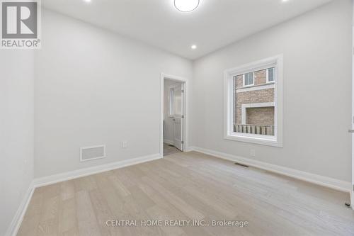 2950 Elgin Mills Road E, Markham, ON - Indoor Photo Showing Other Room