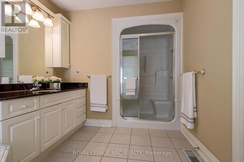 2A Juliana Crescent, St. Catharines (Lakeport), ON - Indoor Photo Showing Bathroom