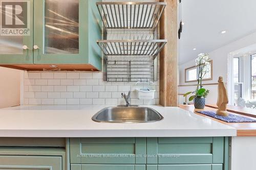 39 Twenty Fourth Street, Toronto, ON - Indoor Photo Showing Kitchen