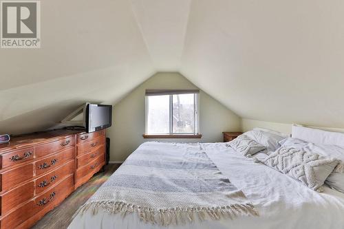 39 Twenty Fourth Street, Toronto, ON - Indoor Photo Showing Bedroom