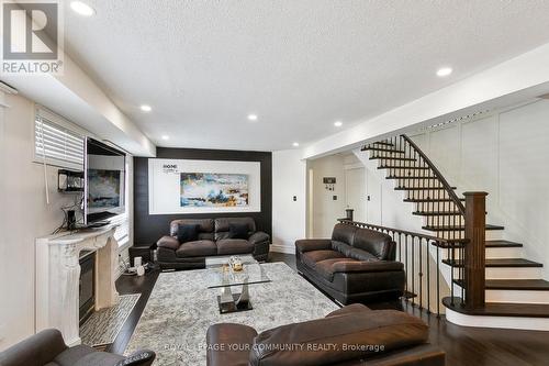 10 Greenhalf Drive, Ajax, ON - Indoor Photo Showing Living Room