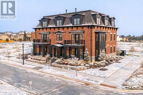 201 - 941 CHARLES WILSON PARKWAY  Cobourg, ON K9A 0L2